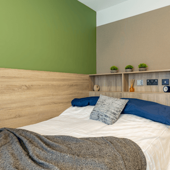 Premium En Suite - Image 2